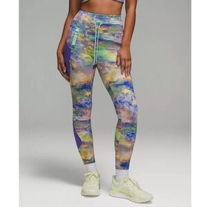 Cargo Super-High-Rise Hiking Tight 25"
ColourAltered Nature Multi